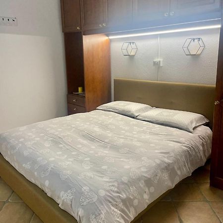 Looney Tunes Home Olbia Kültér fotó