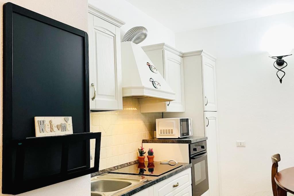 Looney Tunes Home Olbia Kültér fotó